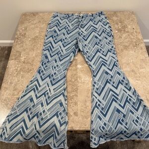 Chic Blue Zigzag Flare Jeans